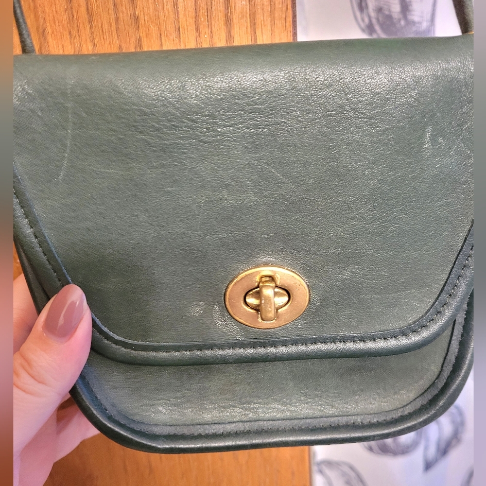Vintage Coach Green Leather Everett Mini Crossbody Bag - Picture 2 of 10